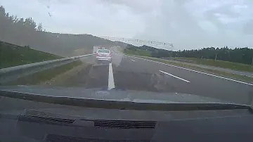 Преследование BMW X5 M на скорости 250 км/ч