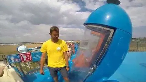 Земля ушла с под ног  Супер горка ракета  Аквапарк Одесса / Water Park ODESSA UKRAINE