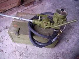 Колонка маслораздаточная переносная типа КМ-10Р-1,0